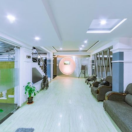 Hotel Athome , Whitefields, Kondapur Haidarábád Kültér fotó