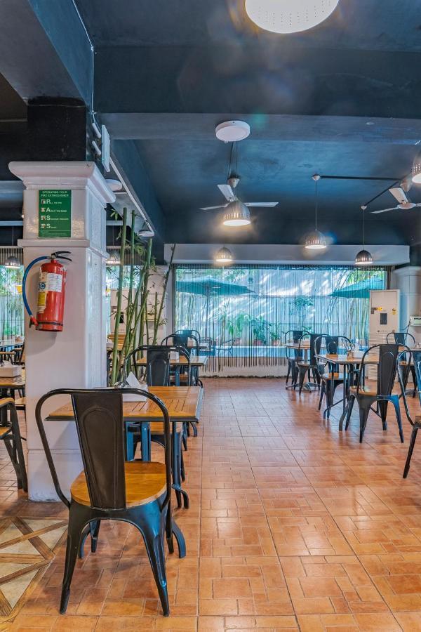 Hotel Athome , Whitefields, Kondapur Haidarábád Kültér fotó