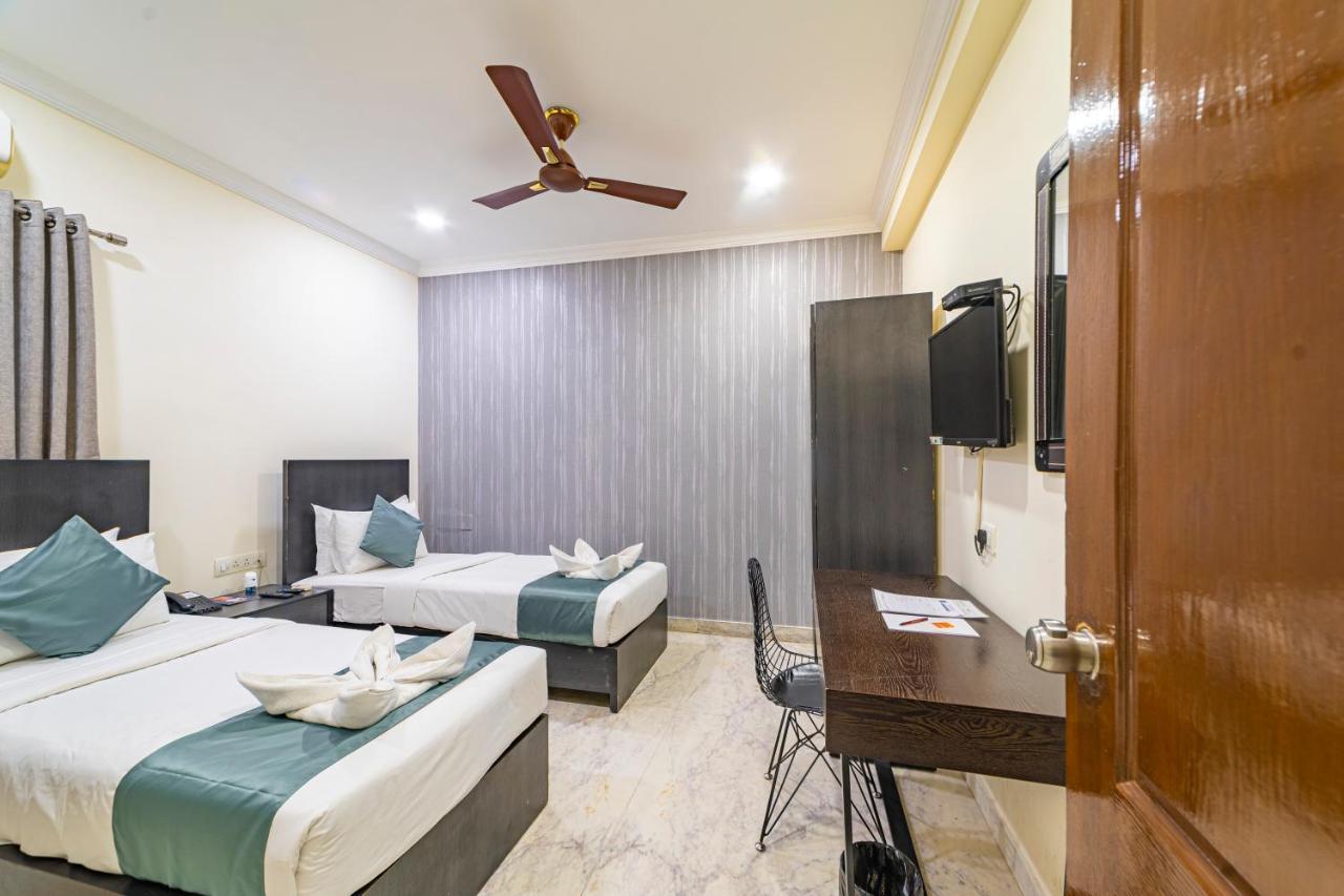 Hotel Athome , Whitefields, Kondapur Haidarábád Kültér fotó