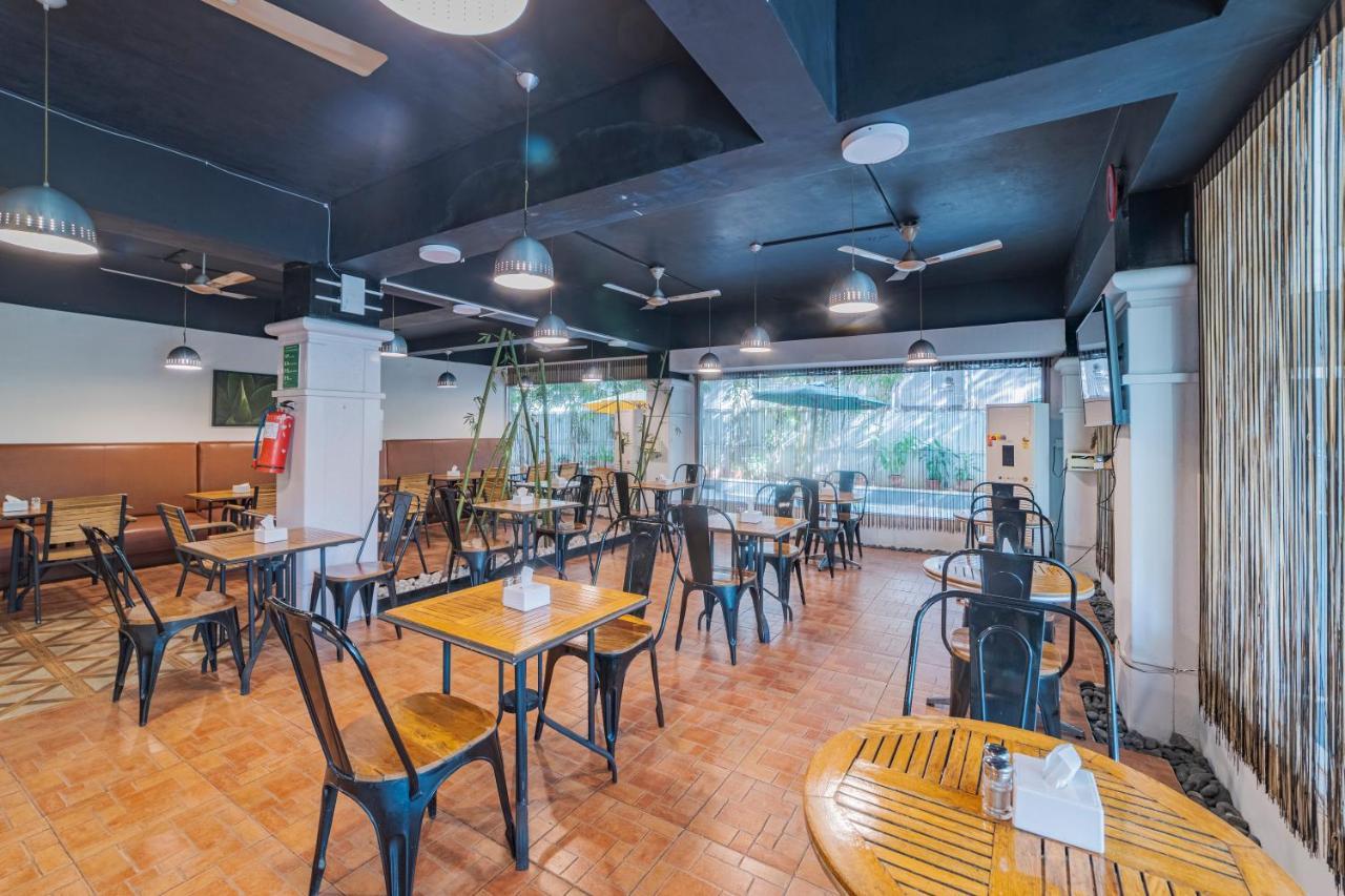 Hotel Athome , Whitefields, Kondapur Haidarábád Kültér fotó